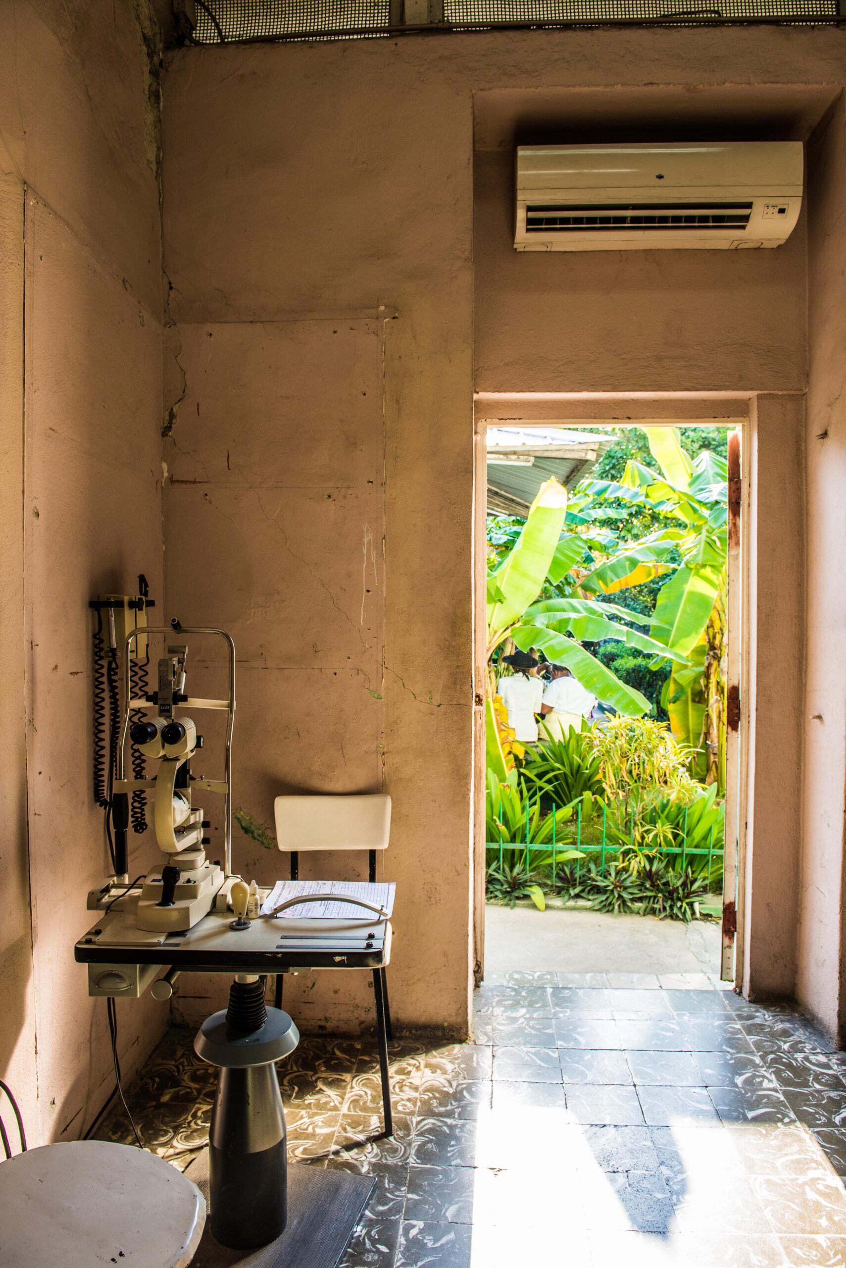 Eye clinic